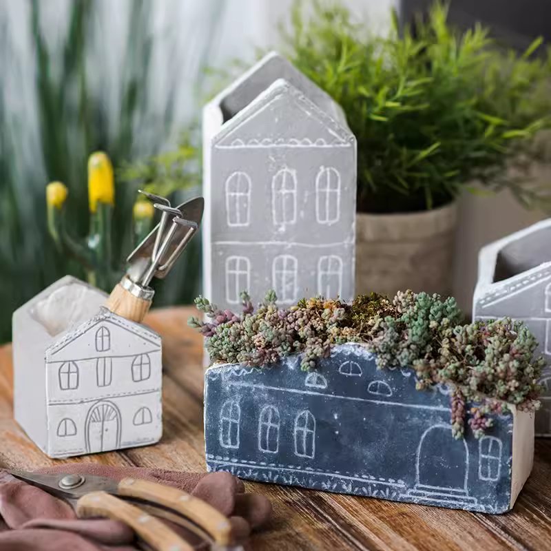 TinyHome Clay Planters - RusticReach