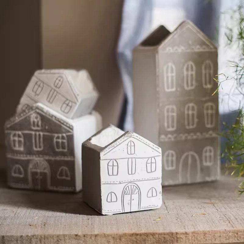 TinyHome Clay Planters - RusticReach