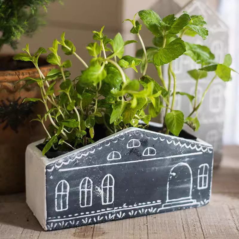 TinyHome Clay Planters - RusticReach