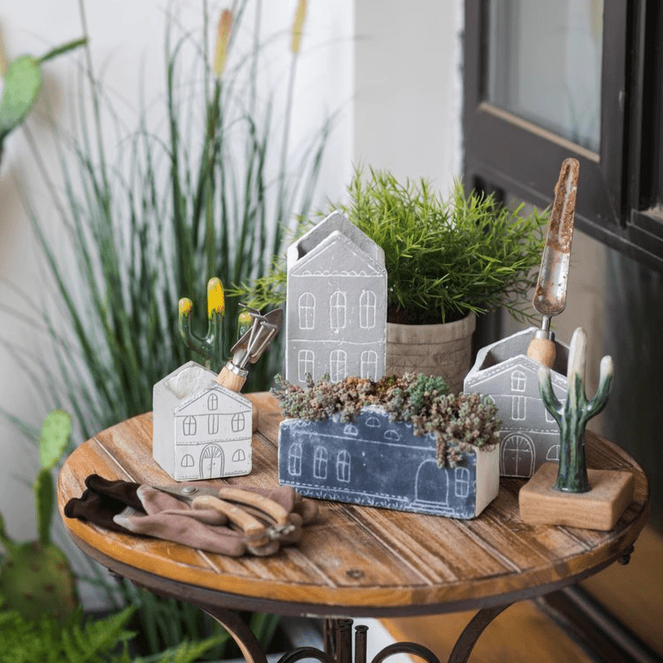 TinyHome Clay Planters - RusticReach