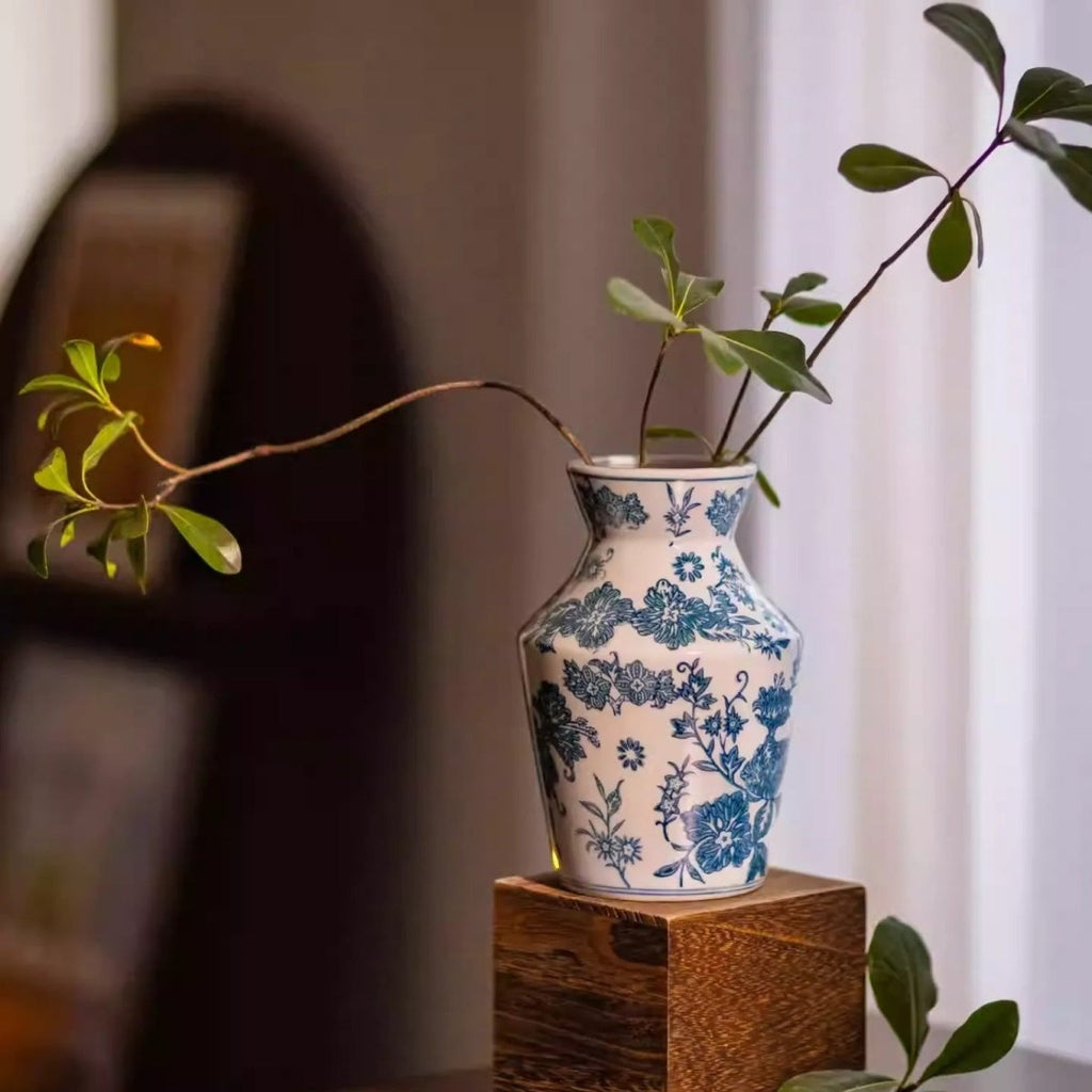 Indigo Porcelain Vase - RusticReach