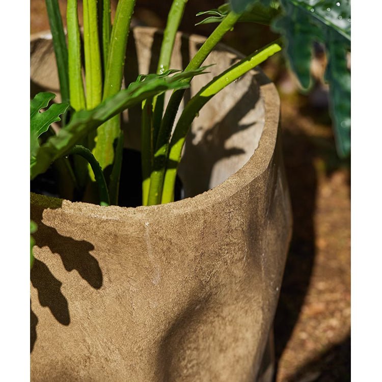 Modern Magnesium Planter - RusticReach