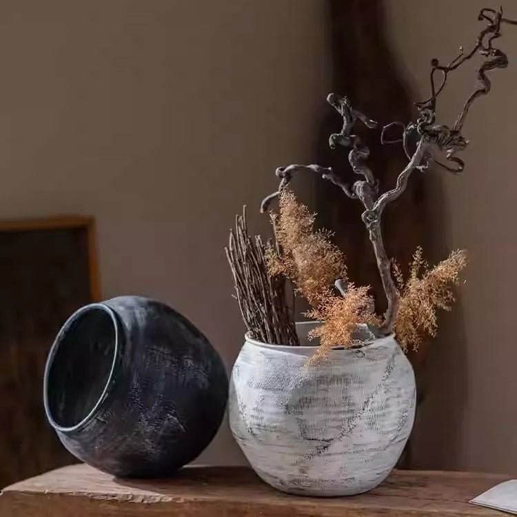 Sierra Round Pot Planter - RusticReach