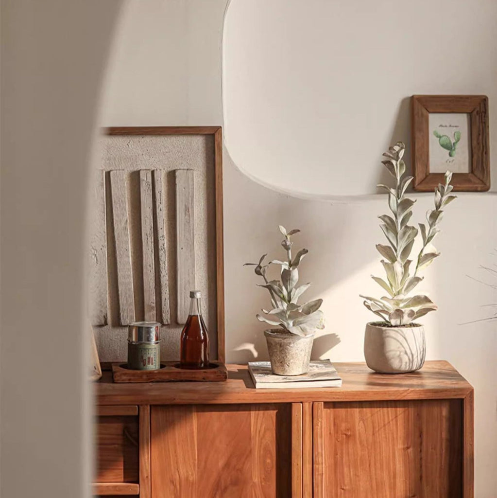 Realistic Green Plant in Ceramic Pot - RusticReach