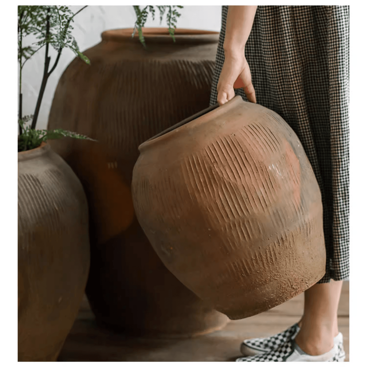 Round Earthenware Brown Pot