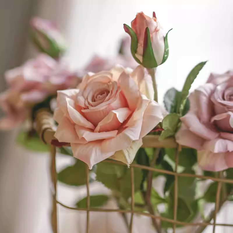 Rolled Edge American Rose Stem 18" Tall - RusticReach