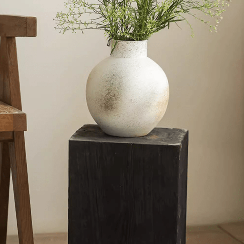 Watertight Coarse Round - Body Ceramic Vase - RusticReach