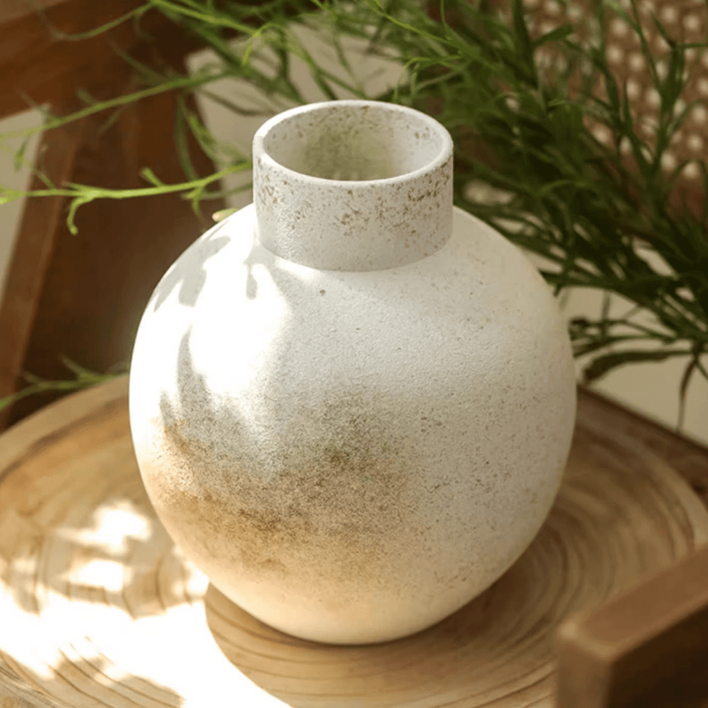 Watertight Coarse Round - Body Ceramic Vase - RusticReach