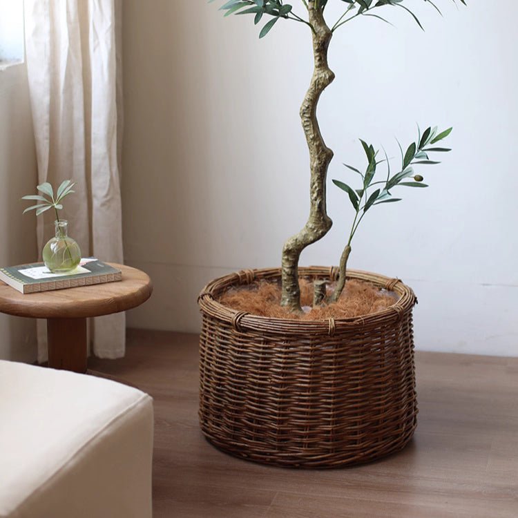 Rustic Round Wicker Planter with Liner - RusticReach