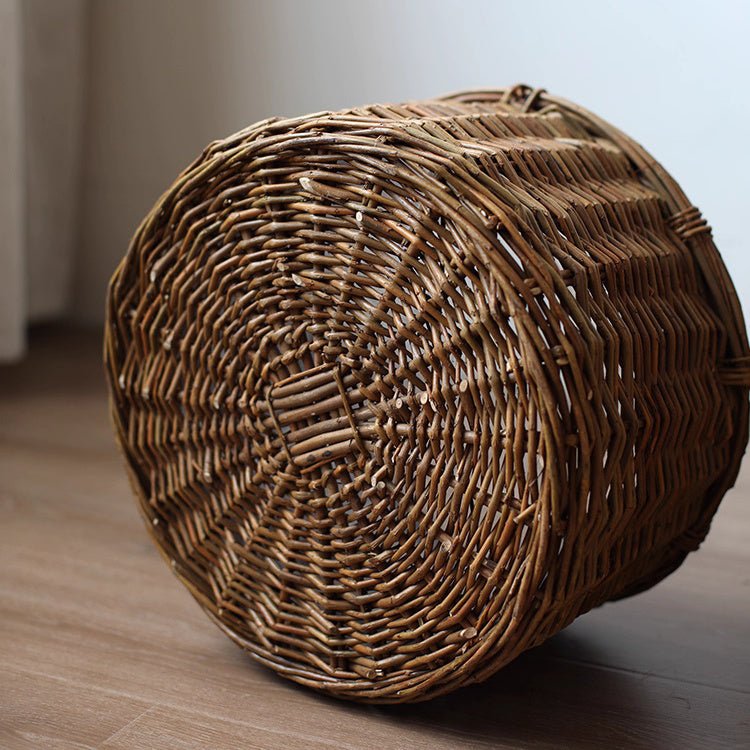 Rustic Round Wicker Planter with Liner - RusticReach