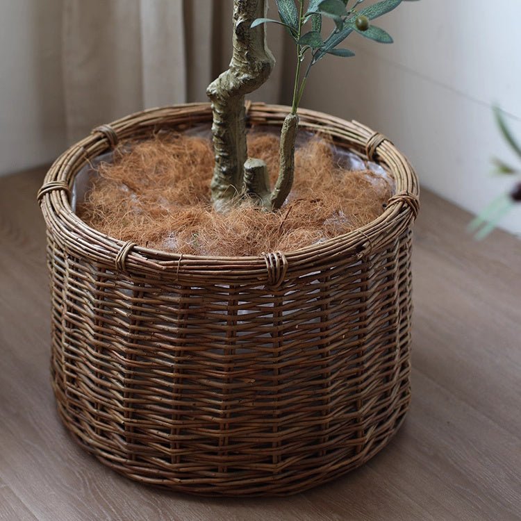 Rustic Round Wicker Planter with Liner - RusticReach