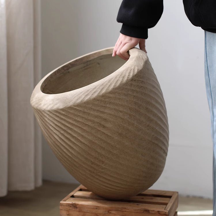 Comtemporary Swirl Planter - RusticReach