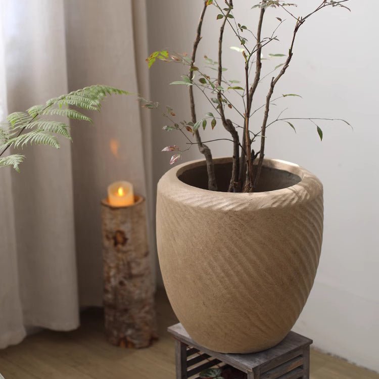 Comtemporary Swirl Planter - RusticReach
