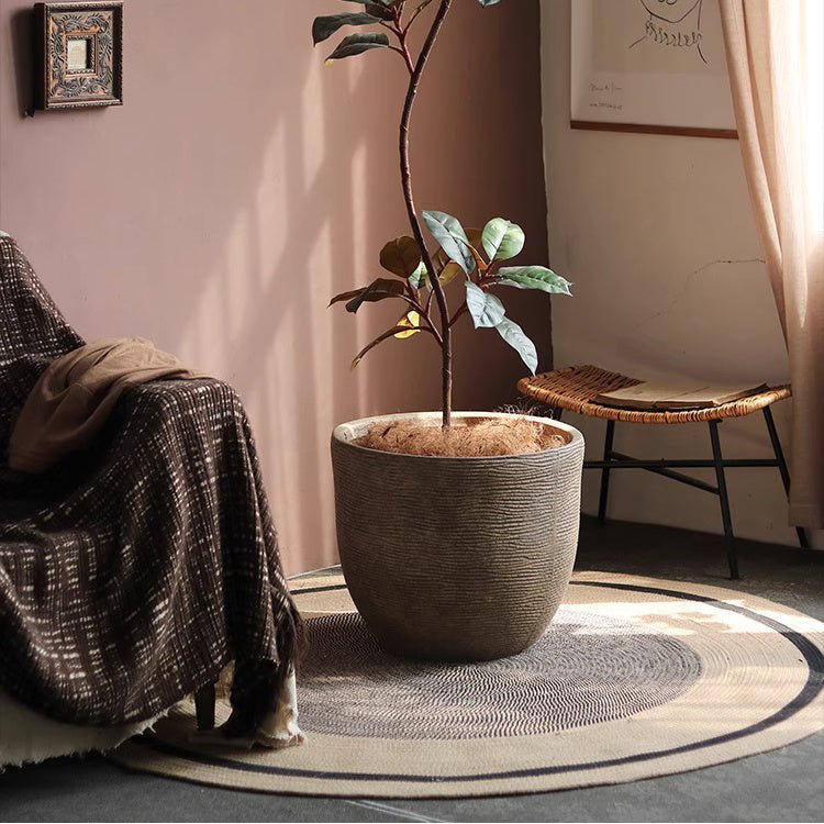 Vintage - Style Outdoor Planter - RusticReach