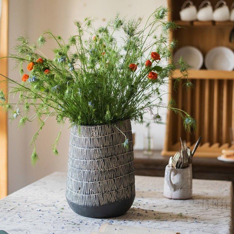 Geometry Line Ceramic Stoneware Flower Pot - RusticReach
