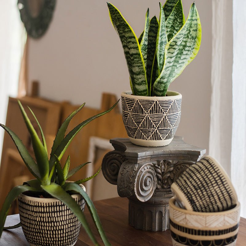 Geometric Art Concrete Flower Pot - RusticReach
