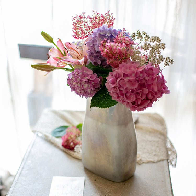 Gradient Color Art Glass Vase - RusticReach
