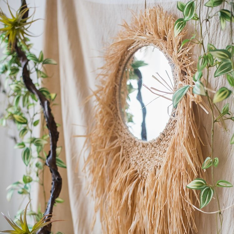 Handcraft Grass Hanging Round Mirror - RusticReach