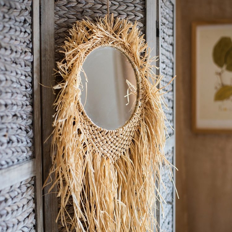 Handcraft Grass Hanging Round Mirror - RusticReach