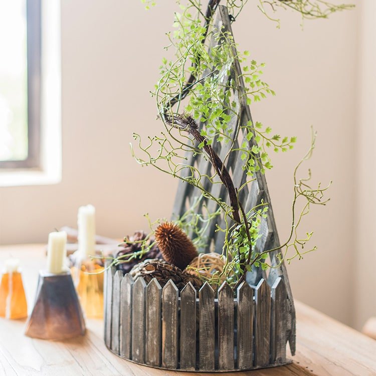 Decorative Wood Planter with Trellis Back - RusticReach