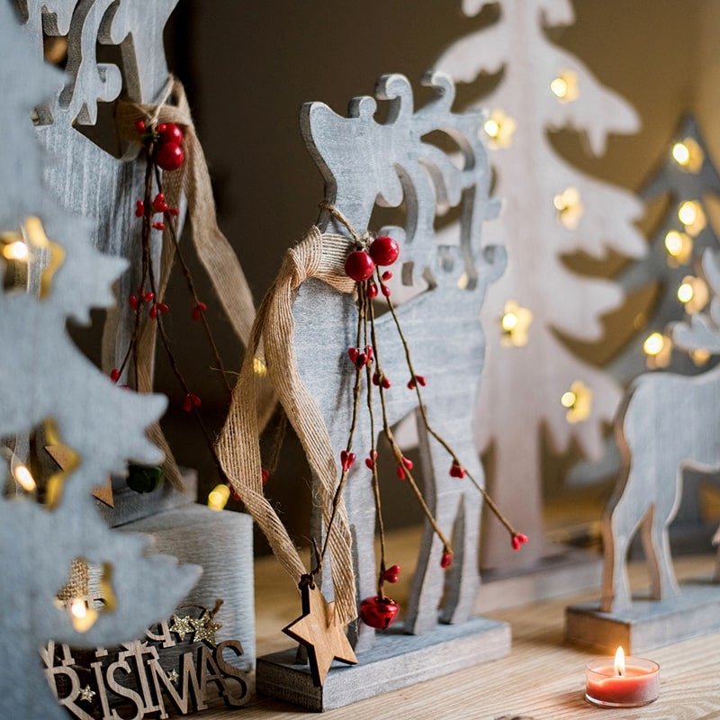 Christmas Desktop Decoration Figurines in Wood - RusticReach