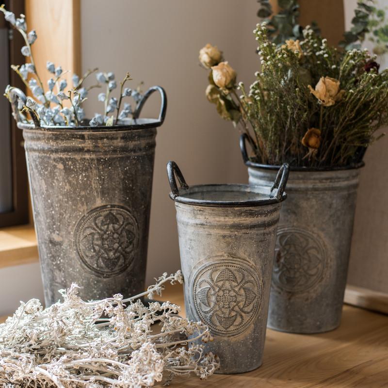 rustic plant pots Antique Floral Carving Iron Flower Pot