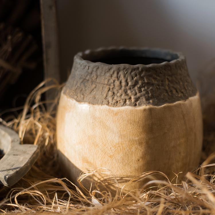 Khaki Coarse Pottery Jar - RusticReach