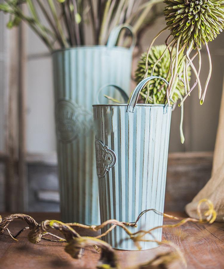 Metal Pot 'Flowers and Garden' Pot with Metal Handles (Set of 3) - RusticReach