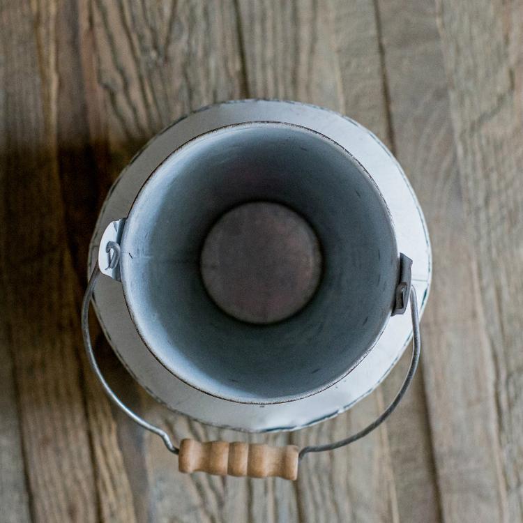 White Small Iron Flower Garden Barrel - RusticReach